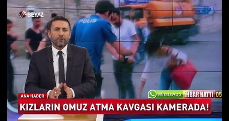 Kızların omuz atma kavgası kamerada