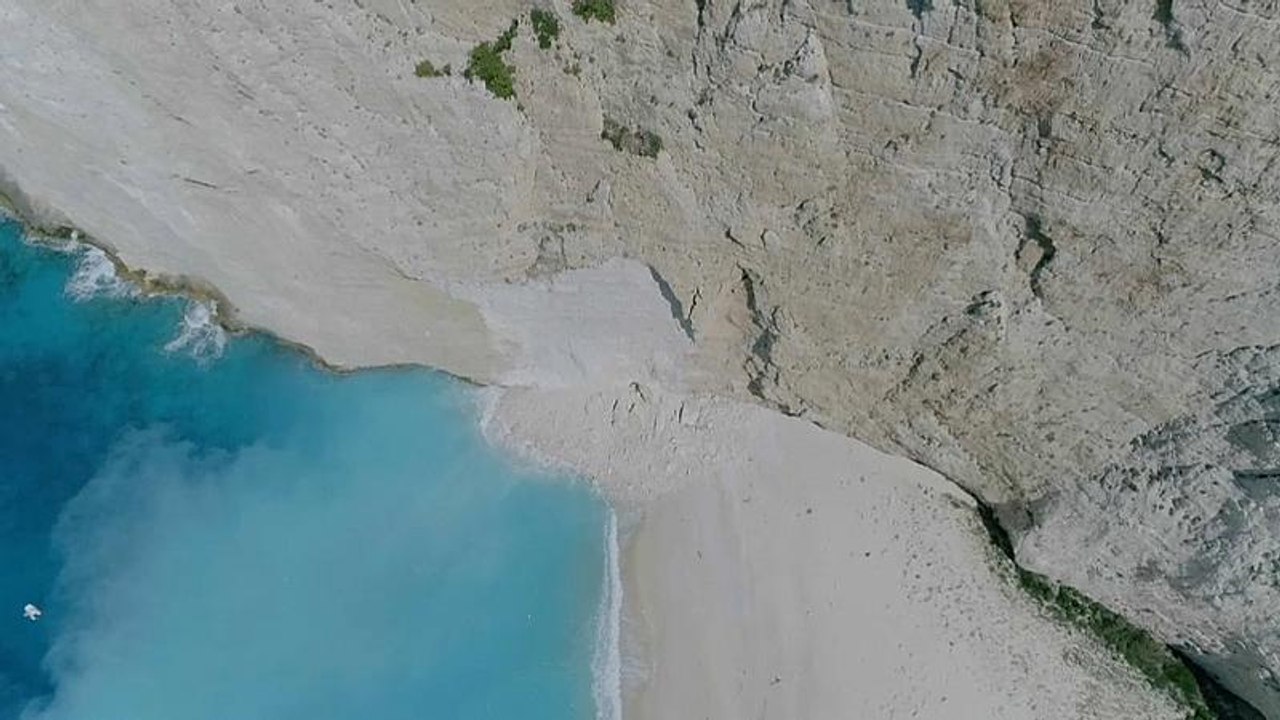 Traumstrand auf Zykanthos nach Felsenabgang gesperrt
