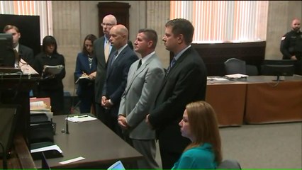Chicago Officer Chooses Jury Trial in Laquan McDonald Case