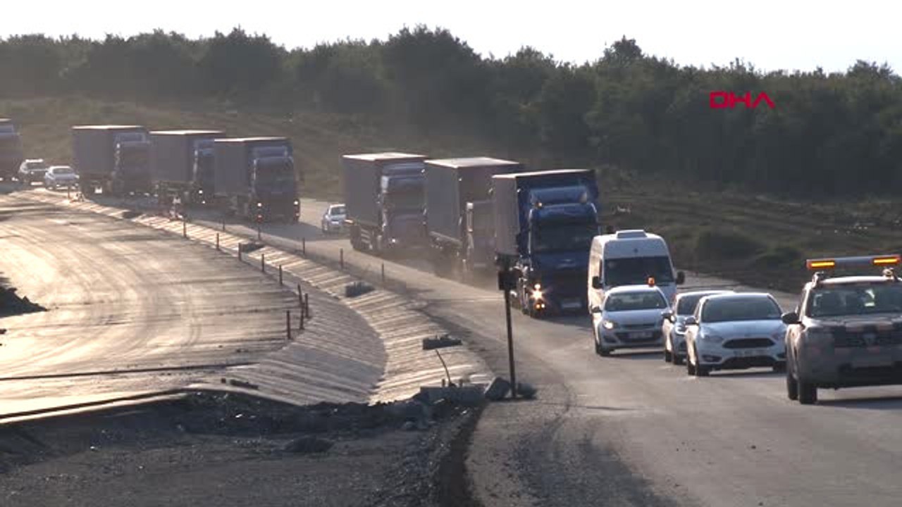 Atatürk Havalimanı'ndan Yola Çıkan 20 Tır Yeni Havalimanına Ulaştı