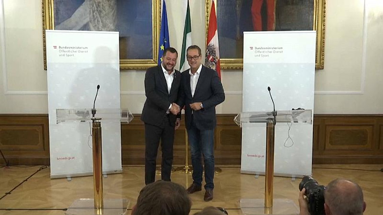 Την κράτηση των μεταναστών σε πλοία πρότεινε ο...