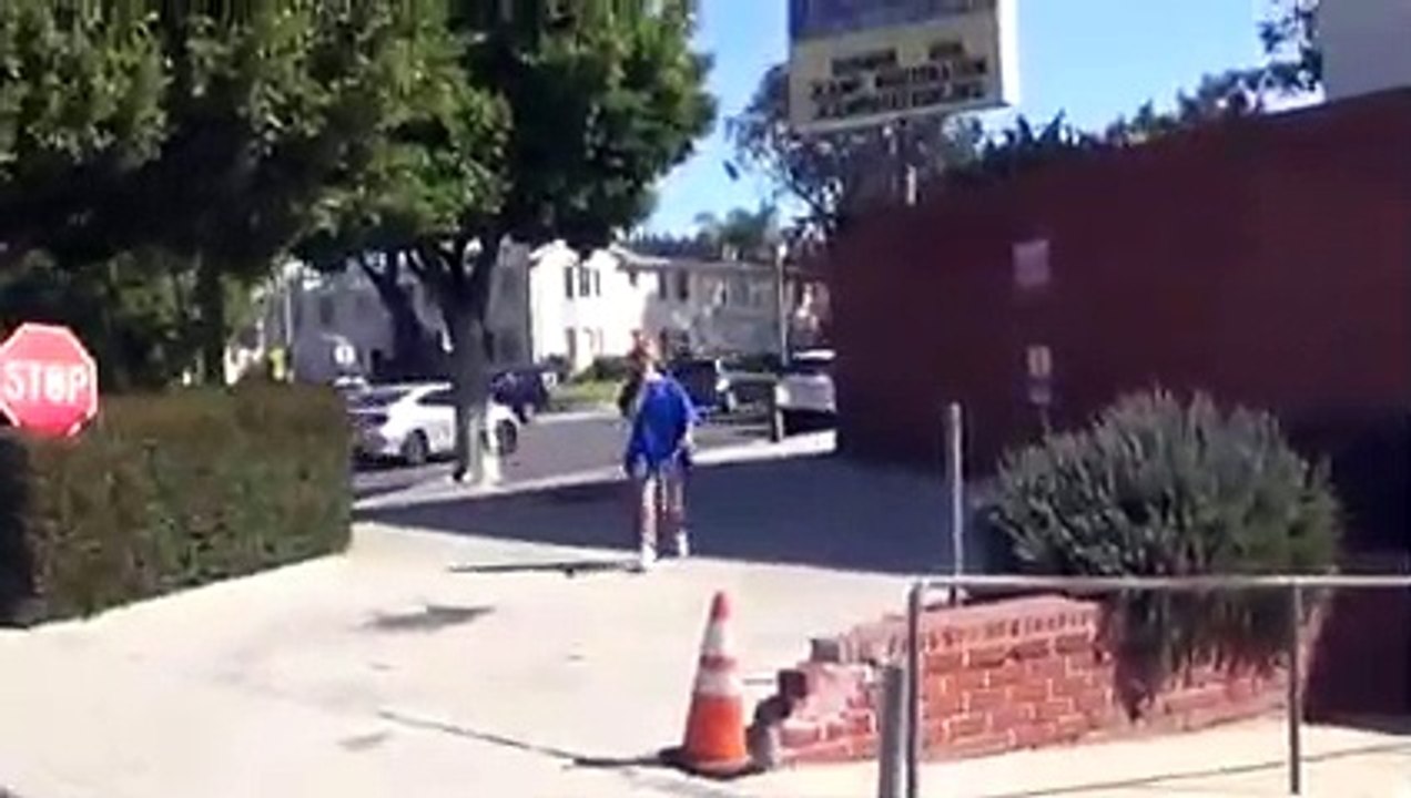 Justin Bieber Plays Ping Pong, Eats Poke