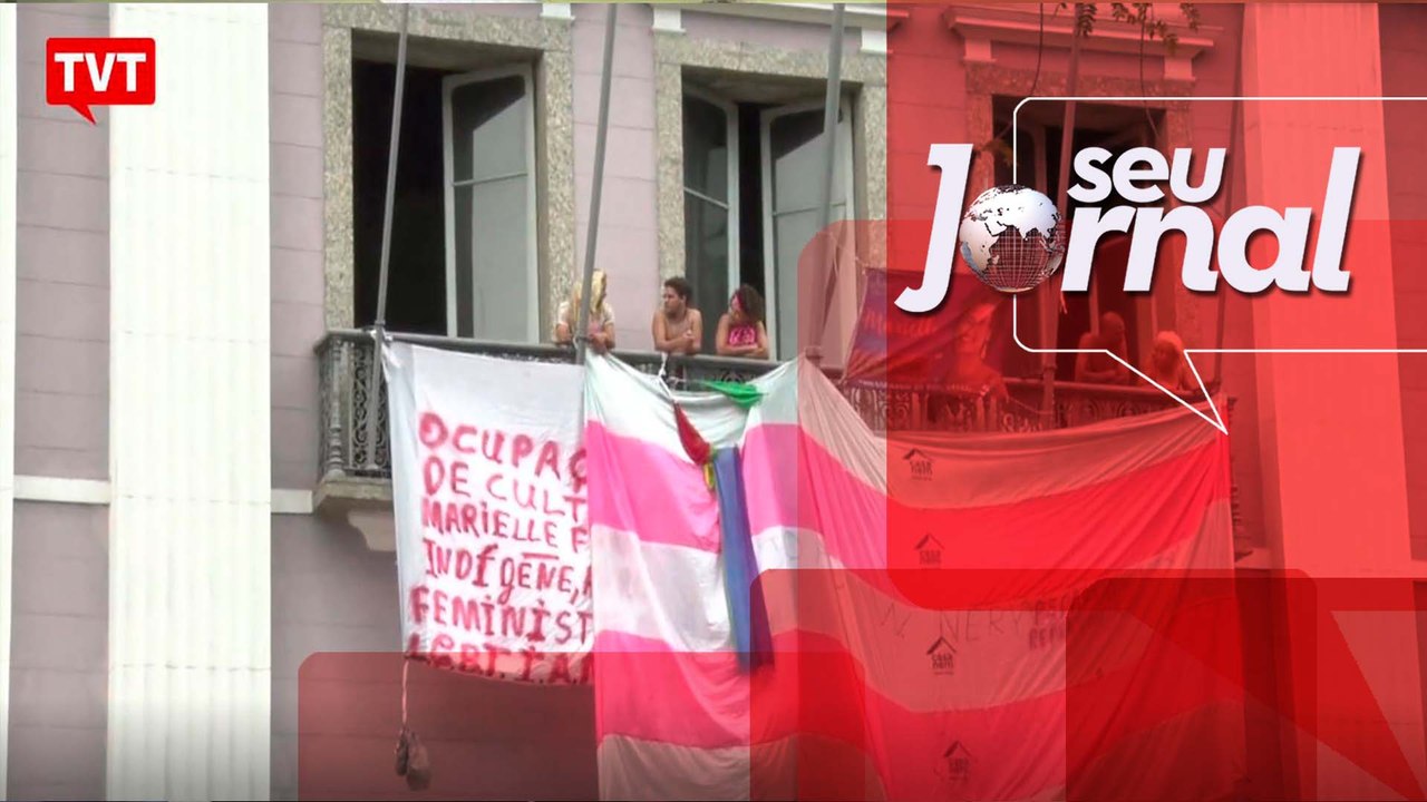 Manifestantes ocupam prédio histórico no Rio de Janeiro