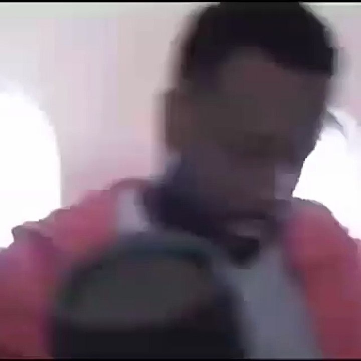 Maitre gims glasses off