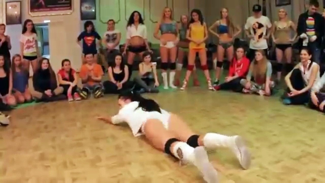 we definitely need more twerk competitions