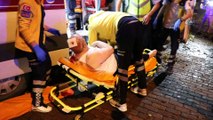 Şişli’de hasta taşıyan ambulans kaza yaptı; 6 yaralı