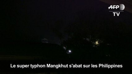Le super typhon Mangkhut atteint les Philippines