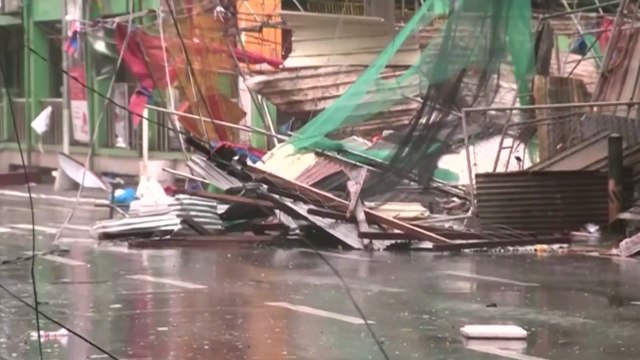 슈퍼 태풍, 필리핀 강타...2명 사망·피해 속출 / YTN