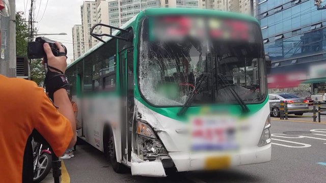 서울 당산역에서 차량 3대 추돌...5명 경상 / YTN