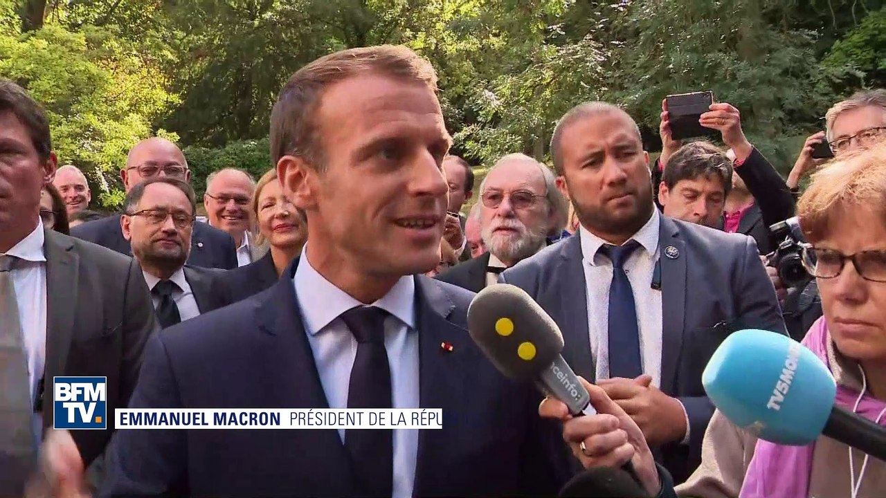 Loto du patrimoine: à Bougival, Emmanuel Macron salue "la mission portée" par Stéphane Bern