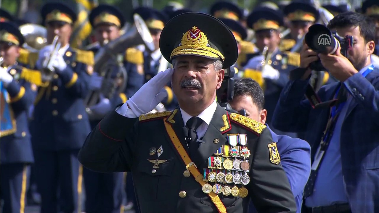 Türkiye Cumhurbaşkanı Erdoğan, Bakü'nün kurtuluş yıldönümü töreninde (1) - BAKÜ