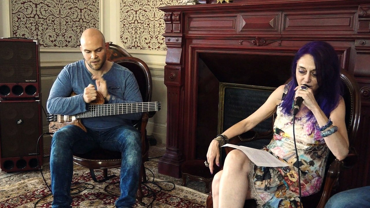 Carole Gabriel interprète  "Encore"