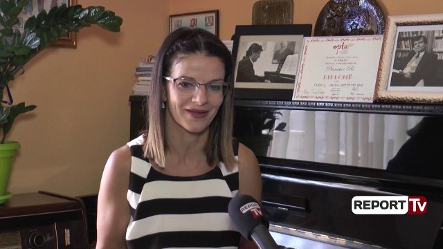 Pianistja Etrita Ibrahimi rrëfehet për Report Tv: Ja çfarë kujtoj nga bisedat e babait me Agollin