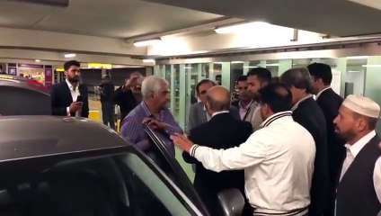 ‫شہباز شریف لندن پہنچے تو کلثوم نواز کی بات کر کے رو پڑے‬