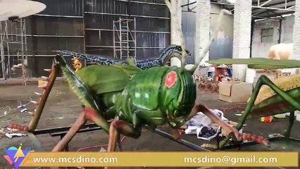 BFL003-Triassic Animatronic Locust Decor Treehouse Adventure