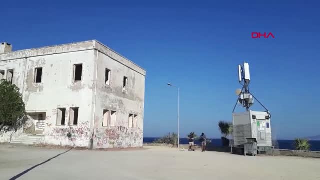Muğla Dünya Temizlik Günü'nde Terk Edilmiş Bina Çevresinde Temizlik