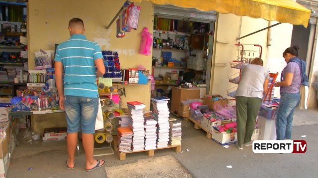 Report TV - Fatura e kripur e nxënësve përpara shkollës, prindërit: 150 mijë lekë shpenzime
