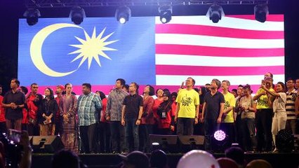Thousands at Malaysia Unity concert