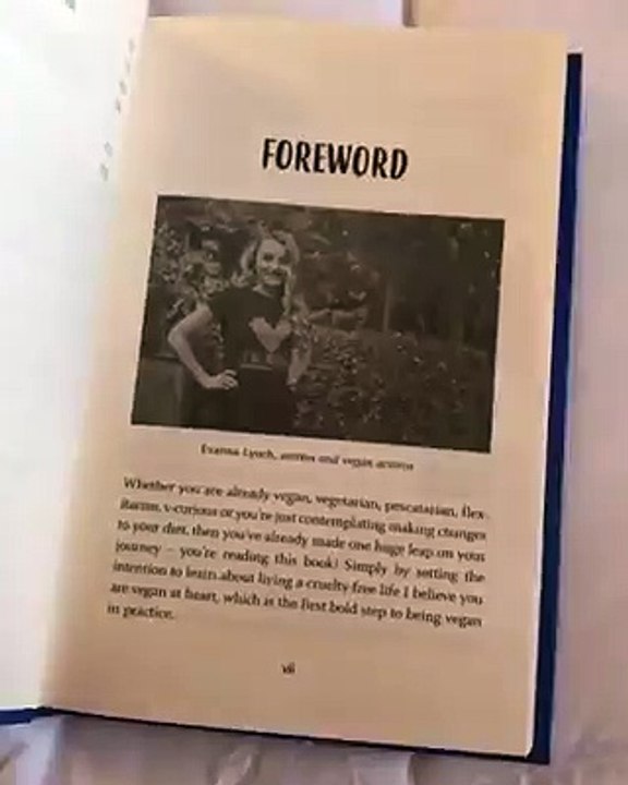 Happy Veganuary!  and mega congrats to Jane, Matthew and all the team at  eareveganuary on the launch of their brilliant new book! I had the honour of wri