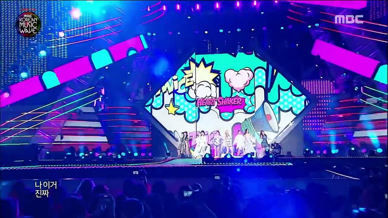 [Korean Music Wave] TWICE - Heart Shaker+ What is Love?  DMC Festival 2018