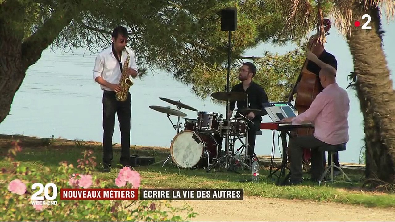 Nouveaux métiers : scribeuse, celle qui écrit la vie des autres