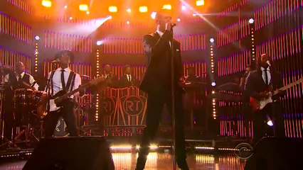 Robin Thicke - Back Together (On The Late Late Show w/ James Corden 2015)