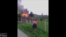 Brennende Kirche in Rumänien