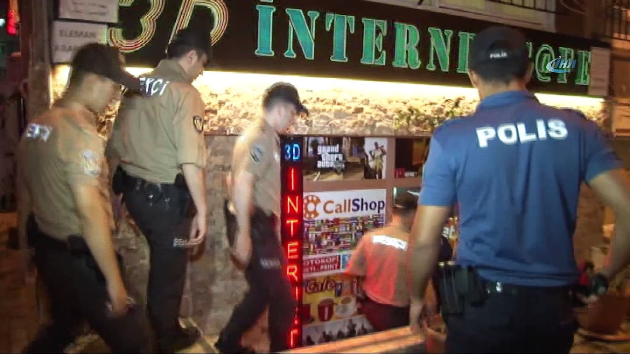 Fatih’te asayiş uygulamasında çok sayıda kişi gözaltına alındı