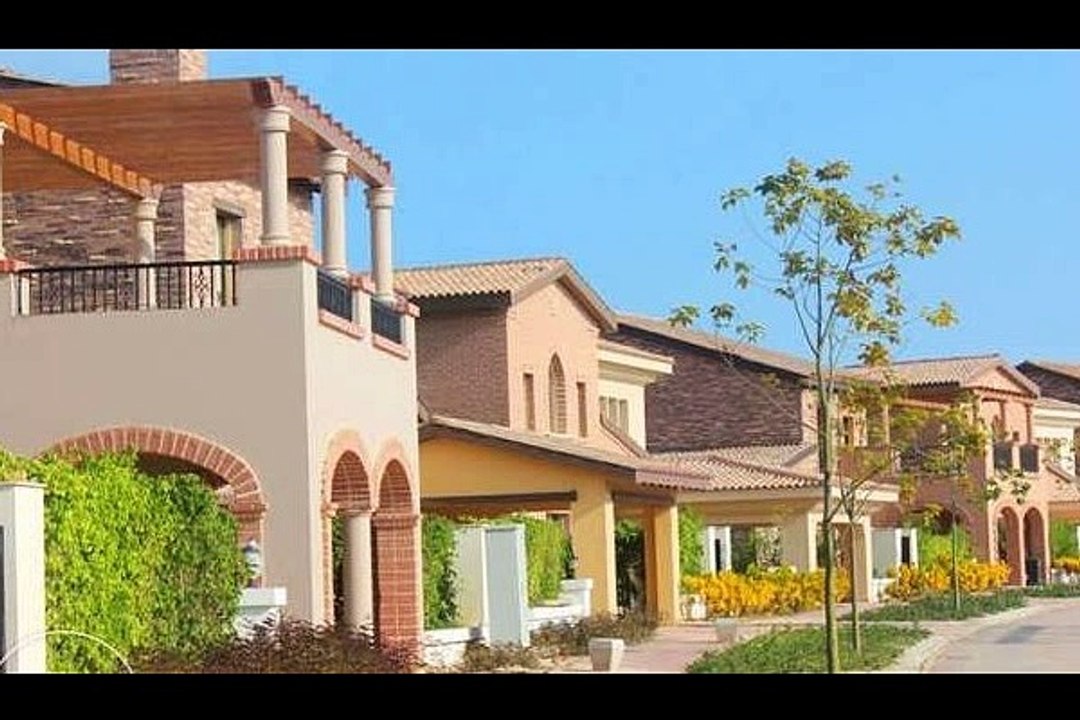 توين هاوس للبيع فى مراسي فيرونا الساحل الشمالى بحديقة خاصة جاهز للتسليم 335 م