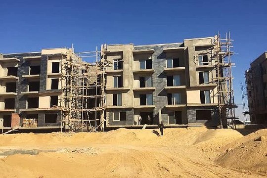 شقه للبيع في جاليريا مون فالي 185متر