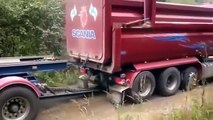 [ Amazing Machines Compilation ]Dangerous Truck Overloaded, Truck Monster Stuck in Roads Terrible