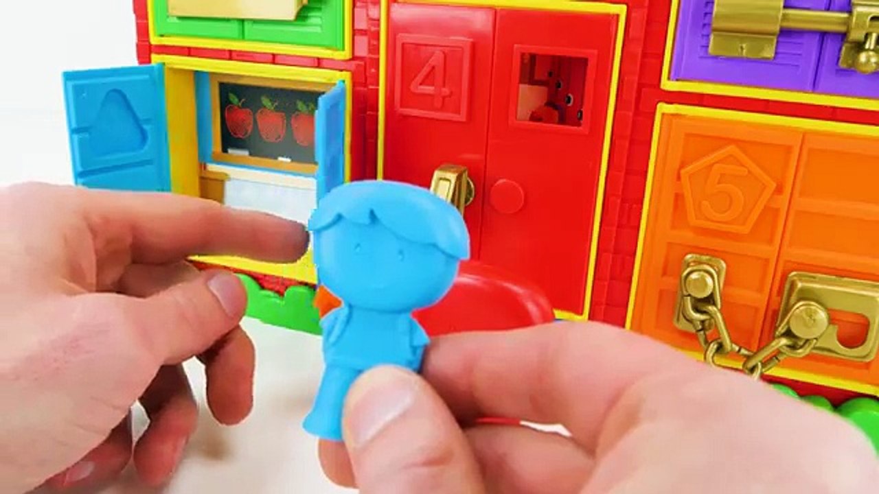 ¡­Aprende los Colores con Video Educativo para Niños! Escuela de Juguete