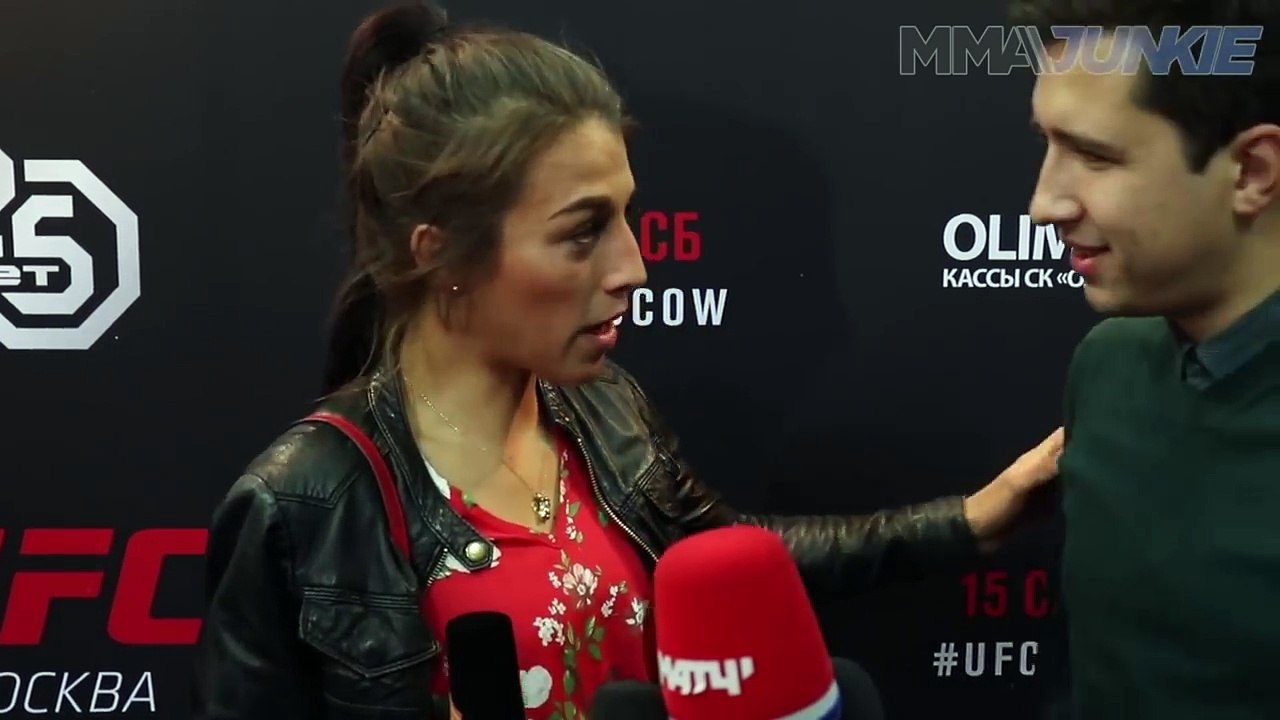 Joanna Jedrzejczyk makes an example of Russian reporter after ‘stupid’ Conor McGregor question