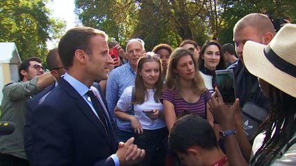 "Je traverse la rue, je vous en trouve !" La leçon de Macron à un jeune chômeur pour dénicher un emploi