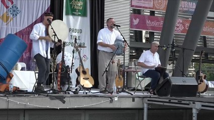 مسلم ويهودي ومسيحي يغنون للإسلام بمهرجان "المسلم" بكندا