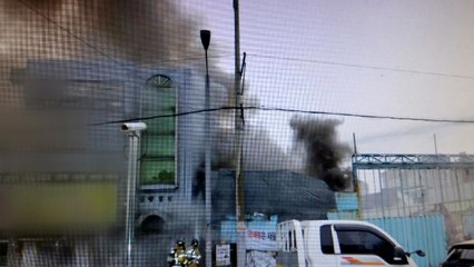 인천 고물상에서 불...연기에 신고 빗발쳐 / YTN