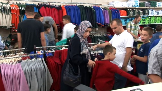 Okul alışverişinde son gün telaşı