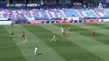 El increíble triple regate de Vinicius con el Castilla que casi acaba en gol