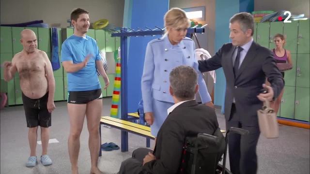 Vestiaires : Brigitte Macron et sa référence à Valérie Trierweiler