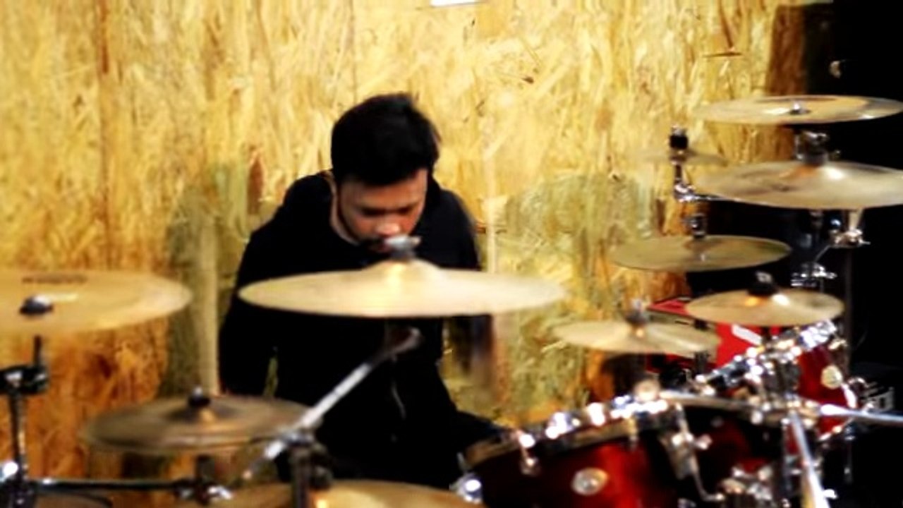 Justin Bieber - Love Yourself - Cover Pop Punk Rock By Jeje GuitarAddict feat. Tika Nistia