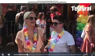 Sanja i Matora poljubac