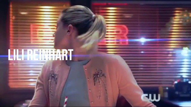 RIVERDALE REACTION - 2x03 CHAPTER SIXTEEN THE WATCHER IN THE WOODS