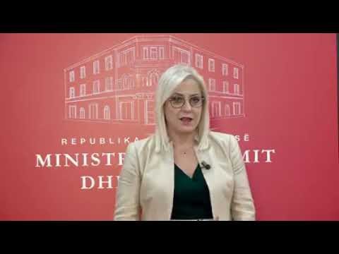 Ora News - Nikolla uron nxënësit dhe mësuesit për vitin shkollor: Rrugëtim të mbarë!