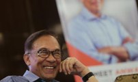 Anwar: I'm giving 100% support to Dr Mahathir