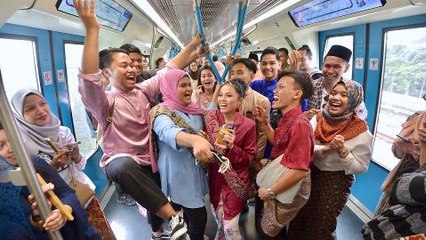 Chugging along in sarongs for Malaysia Day, once more!