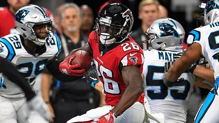 Tevin Coleman breaks loose along the sideline for 27 yards