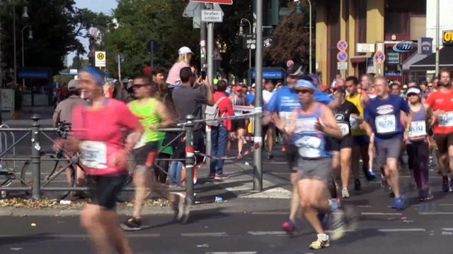 - Uluslararası Berlin Maratonu türküler ve halaylar eşliğinde koşuldu