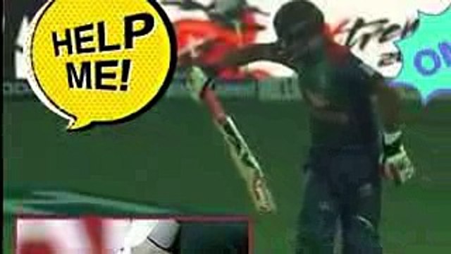 Tamim iqbal playing with one hand, Bangladesh vs Sri Lanka asia cup 2018_low