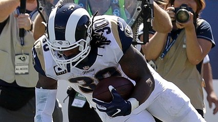 Todd Gurley punches run in for two-point conversion