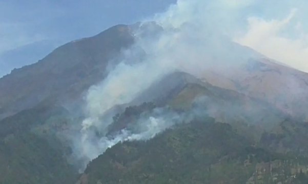 Kebakaran di Gunung Sumbing Kembali Membesar